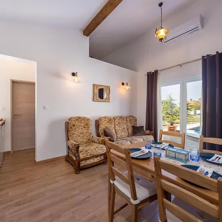 Amazing In With Kitchen